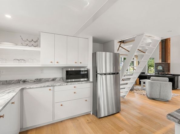28 John Wise Lane, Essex MA 01929