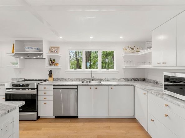 28 John Wise Lane, Essex MA 01929