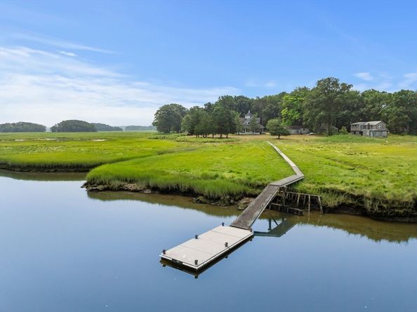 28 John Wise Lane, Essex MA 01929