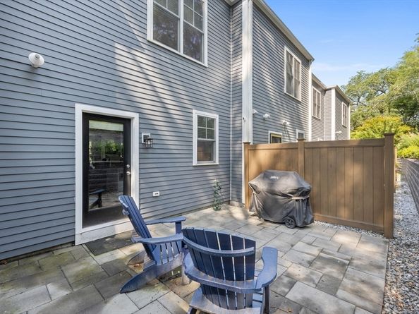 579 Baker St 579, Boston MA 02132