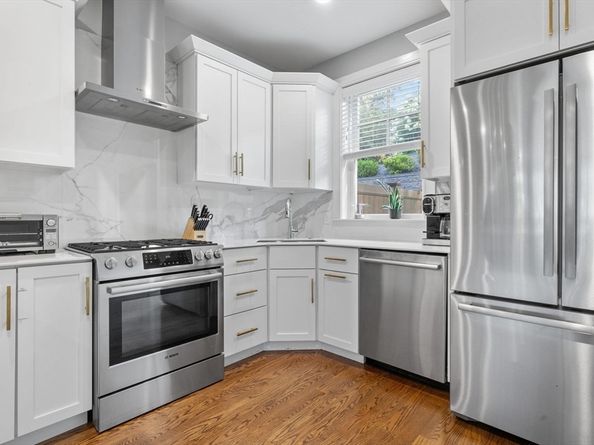 579 Baker St 579, Boston MA 02132