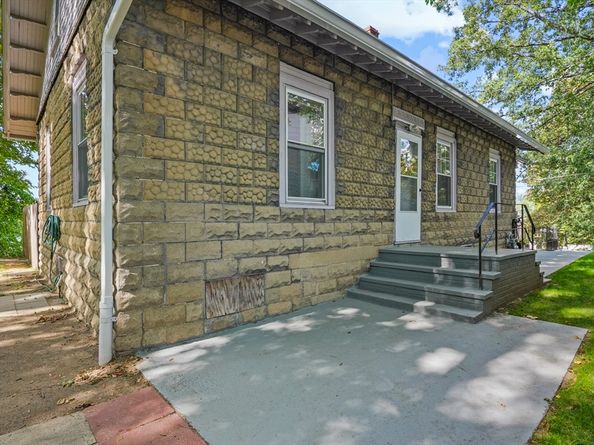 138 Princeton Street, Leominster MA 01453