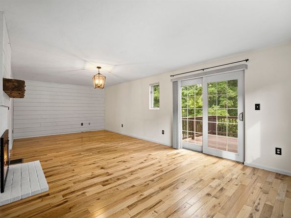52 Liberty St J5, Plymouth MA 02360