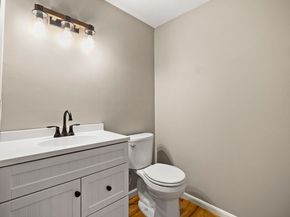 52 Liberty St J5, Plymouth MA 02360