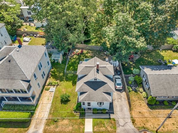 16 Douglas Rd, Gardner MA 01440