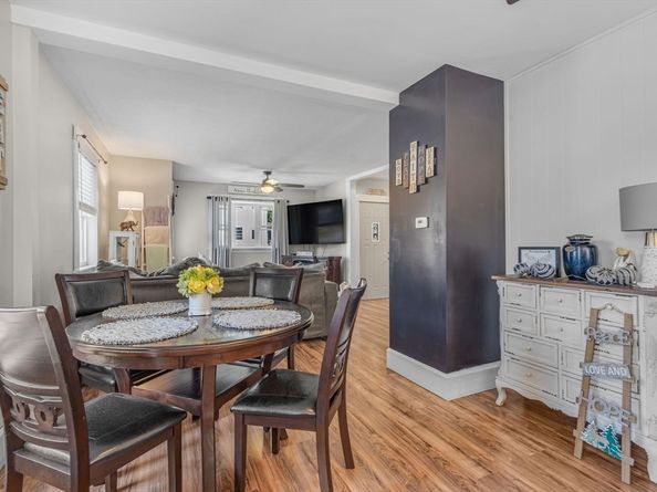16 Douglas Rd, Gardner MA 01440
