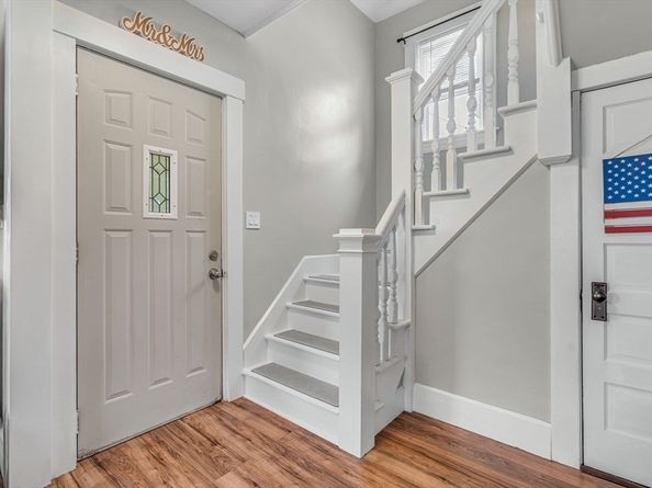16 Douglas Rd, Gardner MA 01440
