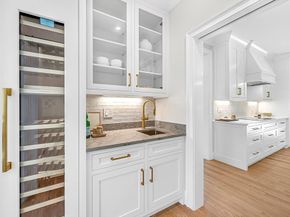 6 Southgate Road, Wellesley MA 02482