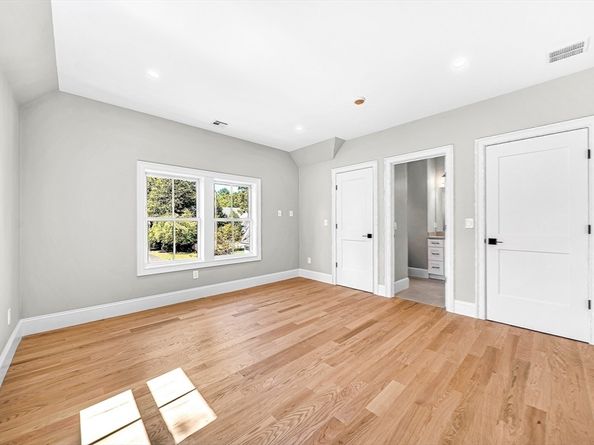 6 Southgate Road, Wellesley MA 02482
