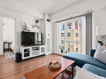 1 Nassau St