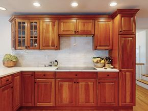 10 Glen Cir, Waltham MA 02451