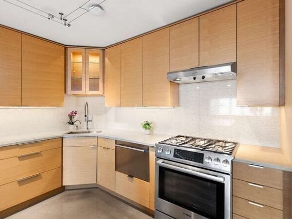 8 Whittier 21E, Boston MA 02114