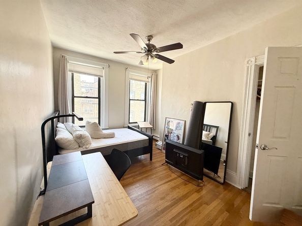 17 Symphony Rd. 8, Boston MA 02115