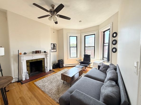 17 Symphony Rd. 8, Boston MA 02115