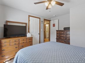 16 Walnut St, Templeton MA 01436