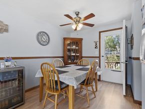 16 Walnut St, Templeton MA 01436