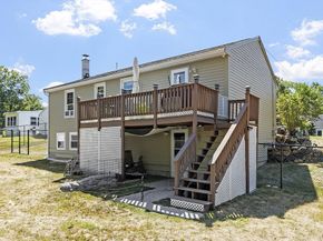 16 Walnut St, Templeton MA 01436