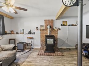 16 Walnut St, Templeton MA 01436