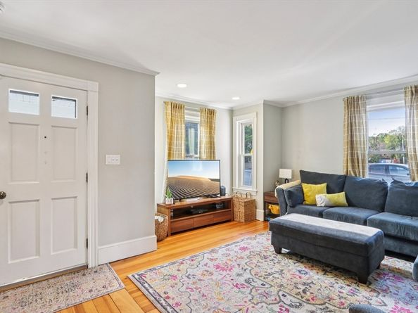 623 Cabot St, Beverly MA 01915