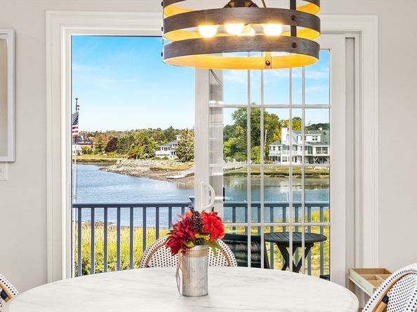 59 Riverview Ave, Danvers MA 01923