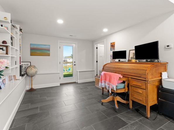 59 Riverview Ave, Danvers MA 01923