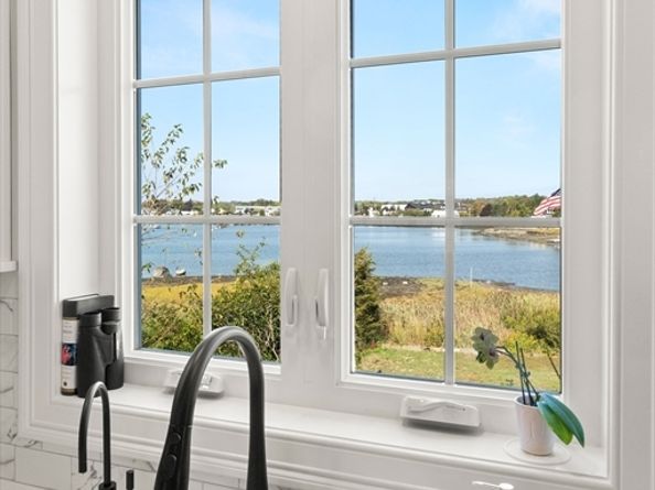 59 Riverview Ave, Danvers MA 01923