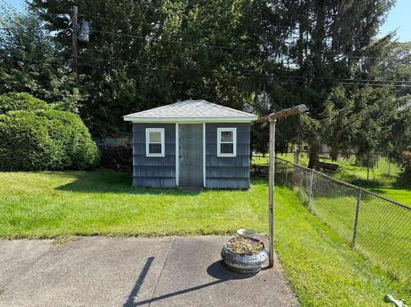 70 Harrington Way, Worcester MA 01604