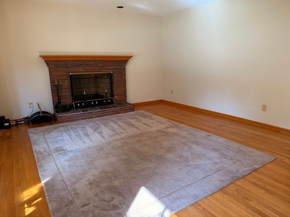 70 Harrington Way, Worcester MA 01604