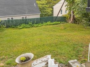 23 Dryden St, Worcester MA 01605
