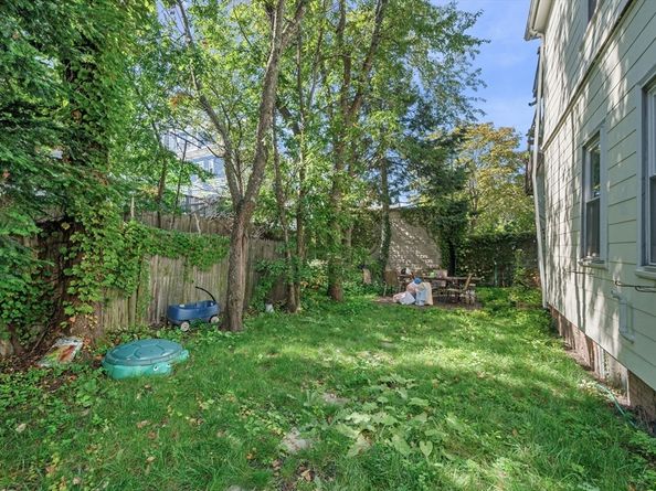 8 Albion Ter, Somerville MA 02144