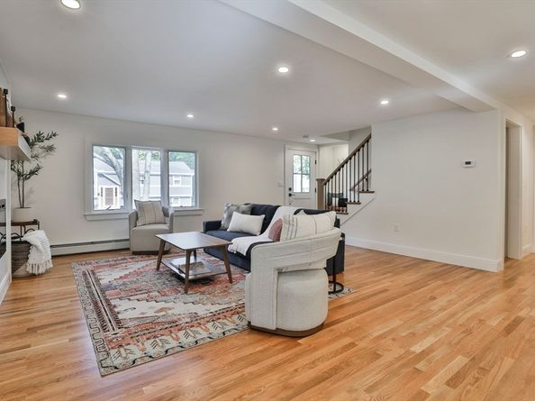 29 Columbus Ave, Newburyport MA 01950