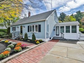 29 Columbus Ave, Newburyport MA 01950