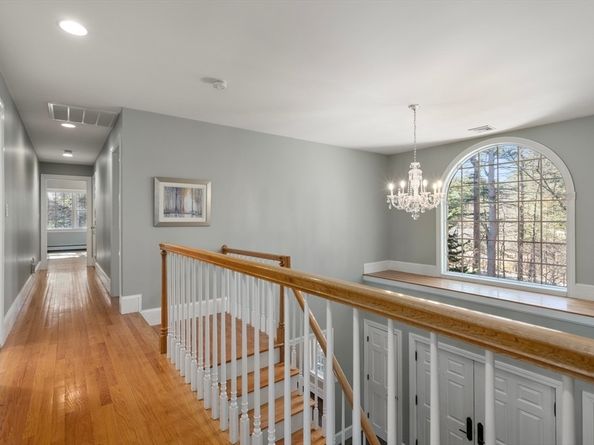 62 Walpole St, Dover MA 02030