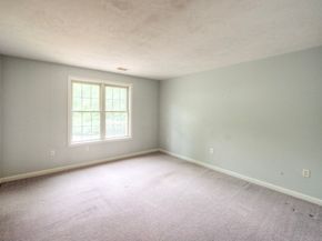 20 Woodridge Rd, Millbury MA 01527