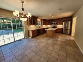 20 Woodridge Rd, Millbury MA 01527