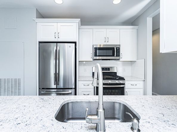445 Essex Street 304, Swampscott MA 01907