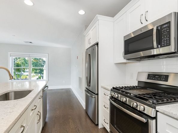 445 Essex Street 304, Swampscott MA 01907