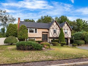 115 Joanne Rd, Stoughton MA 02072