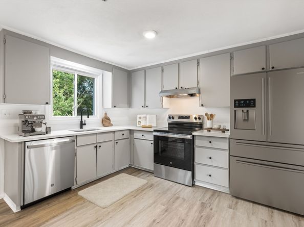 115 Joanne Rd, Stoughton MA 02072