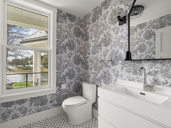 140 Livingstone Ave, Beverly MA 01915