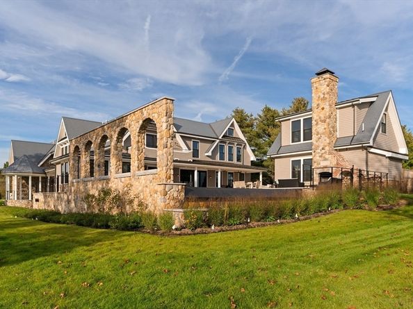 140 Livingstone Ave, Beverly MA 01915