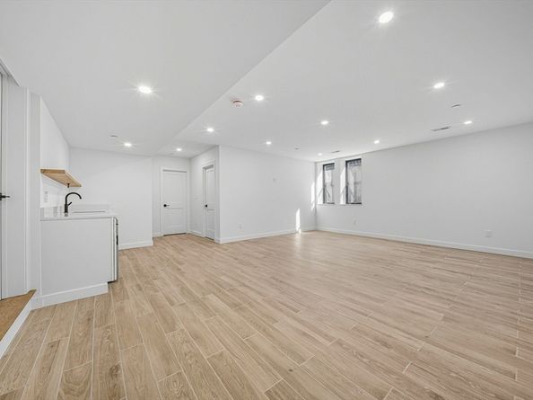 252 Main St 101, Medford MA 02155