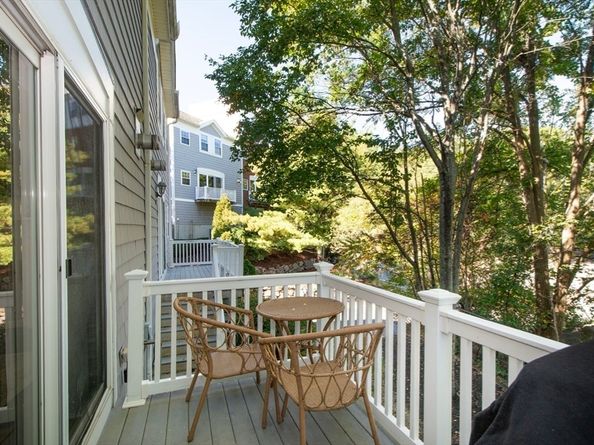 2 Ricciuti Drive 8, Quincy MA 02169