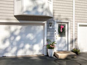 2 Ricciuti Drive 8, Quincy MA 02169