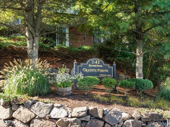 2 Ricciuti Drive 8, Quincy MA 02169