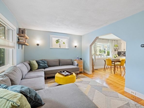 94 Rawson Road 94, Arlington MA 02474
