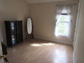 134 Tyson Commons Ln 134, Braintree MA 02184