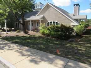 134 Tyson Commons Ln 134, Braintree MA 02184