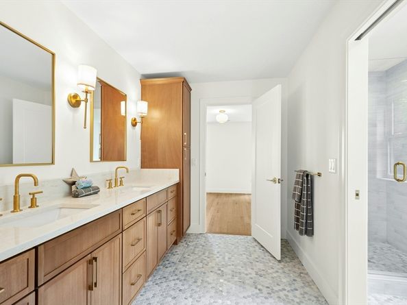 671 Marrett Road, Lexington MA 02421