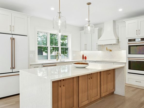 671 Marrett Road, Lexington MA 02421